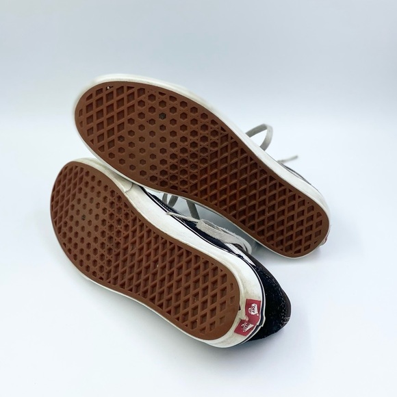 Vans black and white old Skool womens 9.5 - Picture 6 of 6